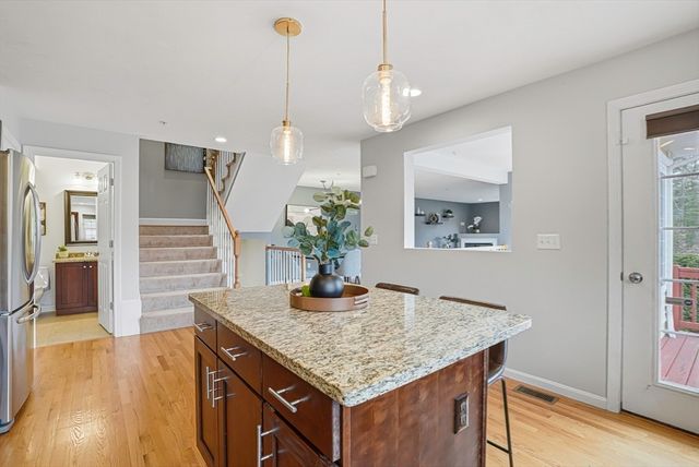 4 Patriots Blvd 4, Hopkinton, MA 01748