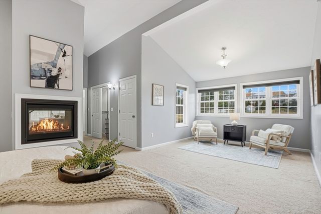 4 Patriots Blvd 4, Hopkinton, MA 01748