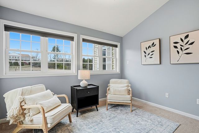 4 Patriots Blvd 4, Hopkinton, MA 01748