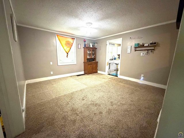 1235 NE Madison ST, Topeka, KS 66608