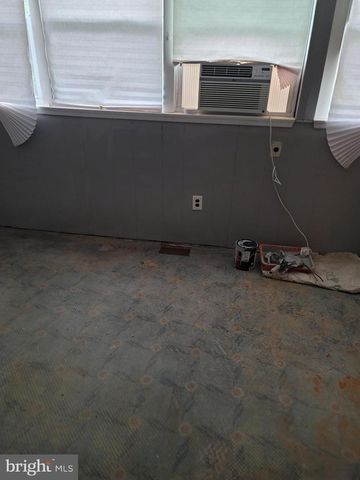 523 CRITTENDEN ST NW, Washington, DC 20011