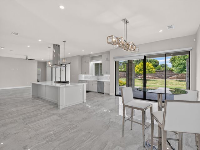 3061 Selma Lane, Farmers Branch, TX 75234