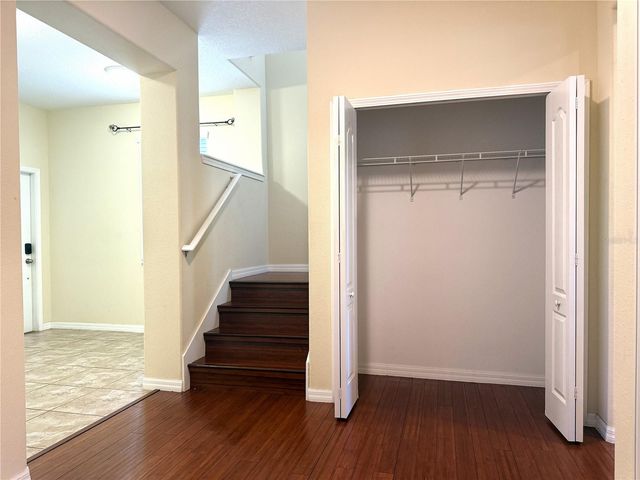 1227 BALLARD GREEN PLACE, Brandon, FL 33511