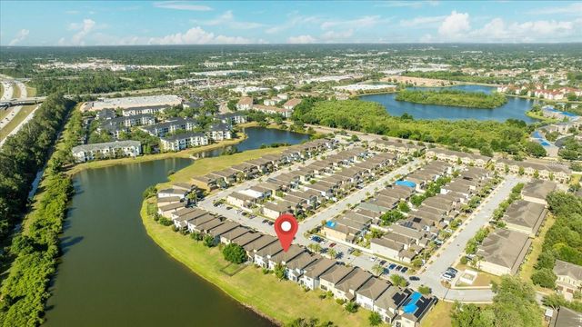 1227 BALLARD GREEN PLACE, Brandon, FL 33511