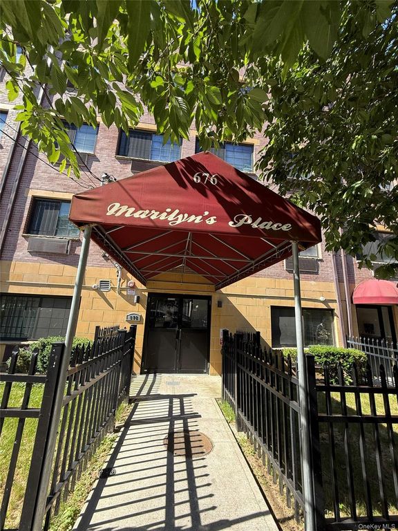 674 E 232nd Street, Bronx, NY 10466