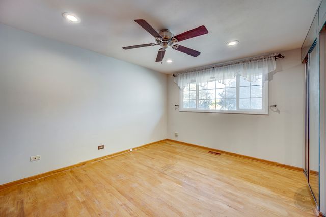 1601 Kingston Lane, Schaumburg, IL 60193