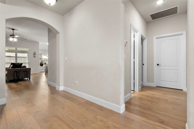 460 Country Meadows Boulevard, Waxahachie, TX 75165