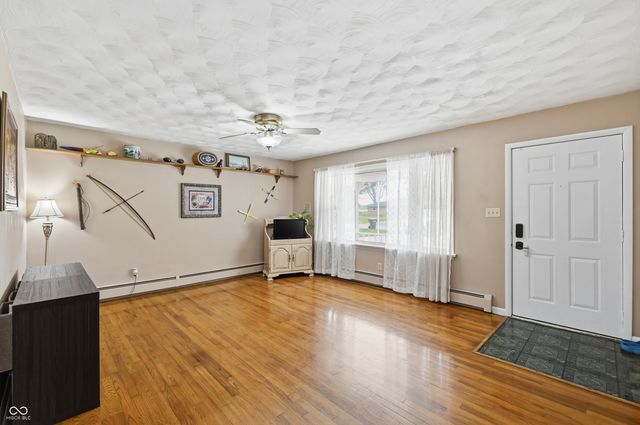 2702 Tamra Lane, Anderson, IN 46012