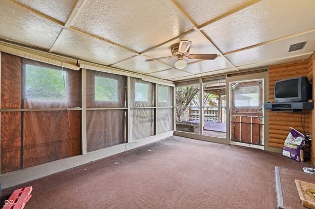 2702 Tamra Lane, Anderson, IN 46012
