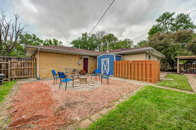 2702 Tamra Lane, Anderson, IN 46012
