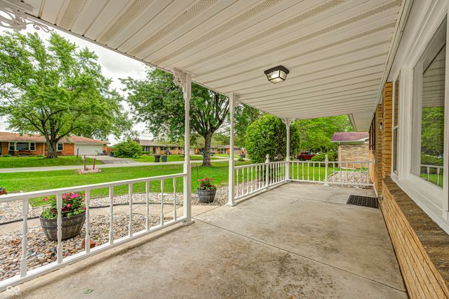 2702 Tamra Lane, Anderson, IN 46012
