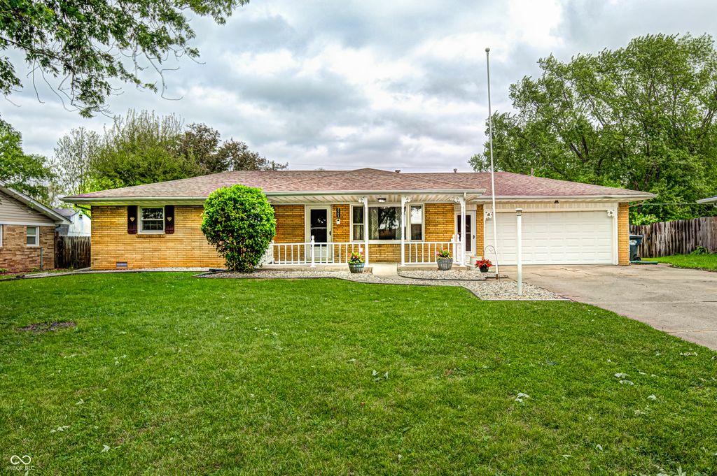 2702 Tamra Lane, Anderson, IN 46012