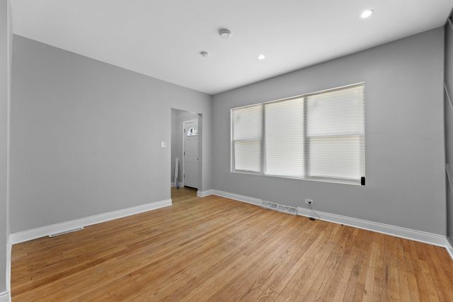 7628 S Evans Avenue, Chicago, IL 60619