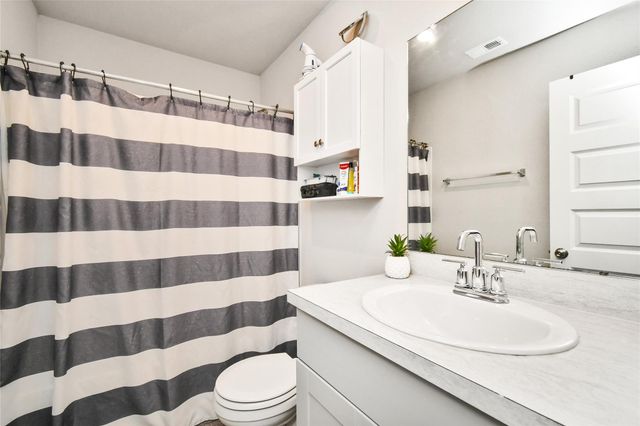 7915 Meadow Cranesbill Lane, Houston, TX 77016