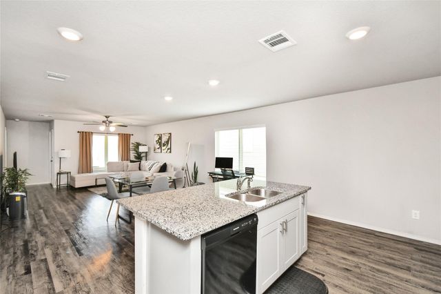 7915 Meadow Cranesbill Lane, Houston, TX 77016