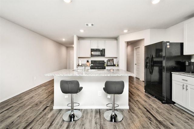 7915 Meadow Cranesbill Lane, Houston, TX 77016