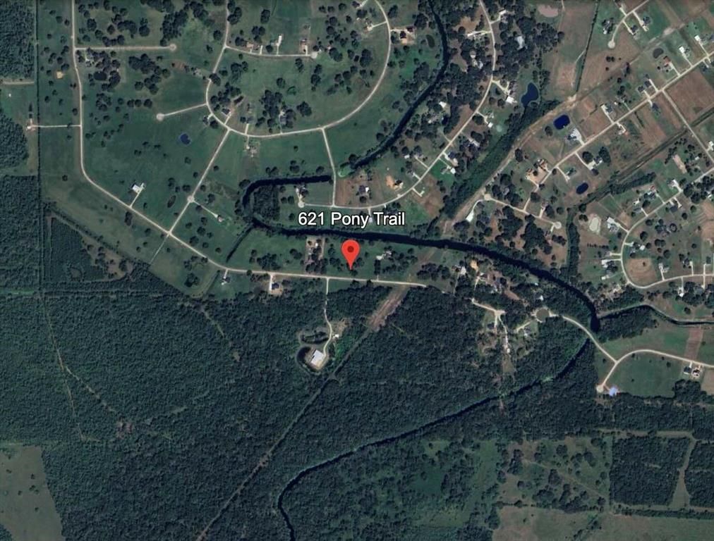 615 Pony Trail, Angleton, TX 77515