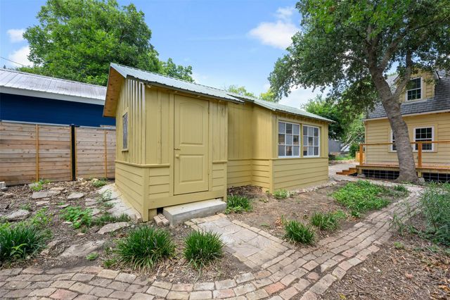 2111 Kenwood Ave, Austin, TX 78704