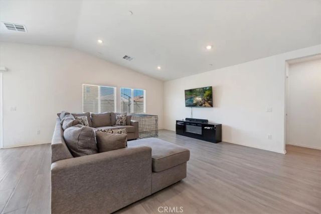 1467 Carolina Court, Hemet, CA 92543