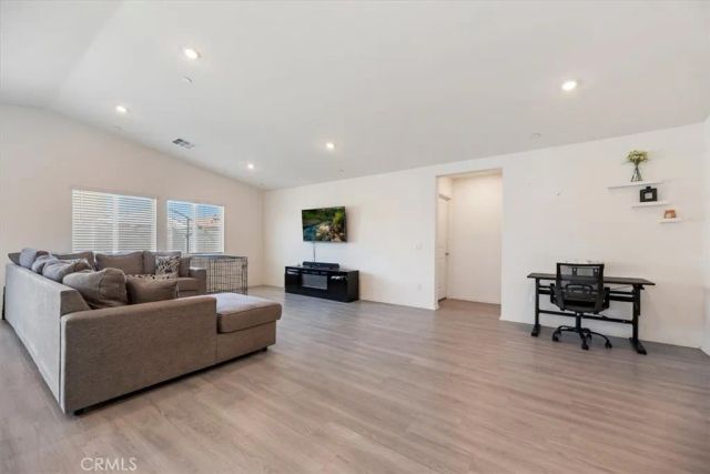 1467 Carolina Court, Hemet, CA 92543
