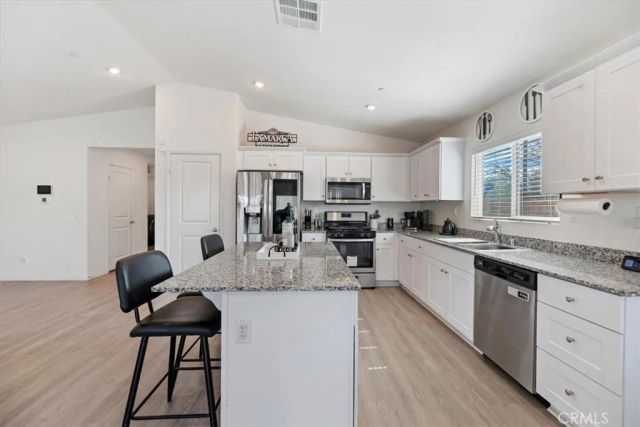 1467 Carolina Court, Hemet, CA 92543