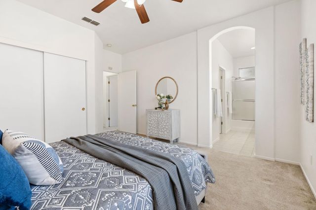 9184 Laguna Center Cir, Elk Grove, CA 95758