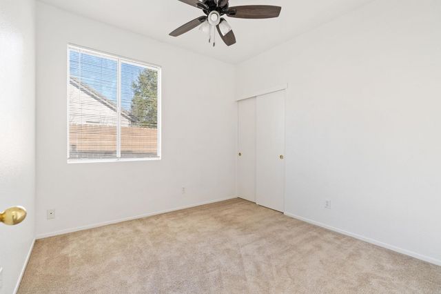 9184 Laguna Center Cir, Elk Grove, CA 95758