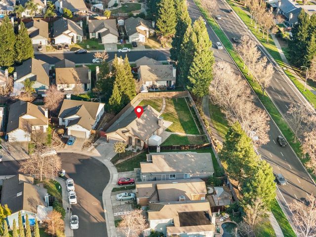 9184 Laguna Center Cir, Elk Grove, CA 95758