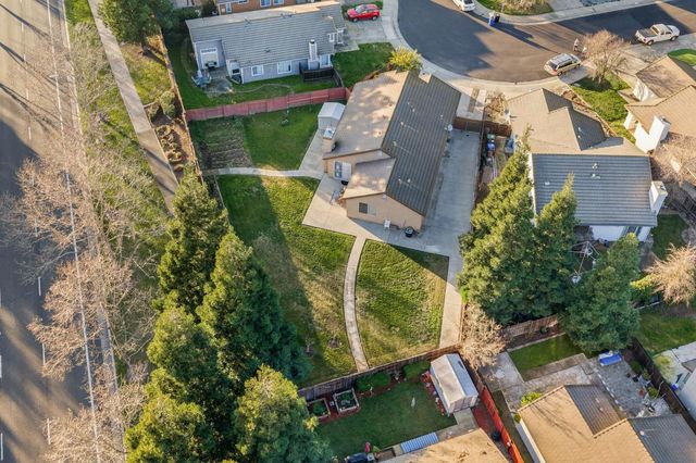 9184 Laguna Center Cir, Elk Grove, CA 95758