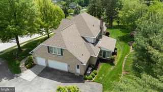 3333 POSES PL, York, PA 17406