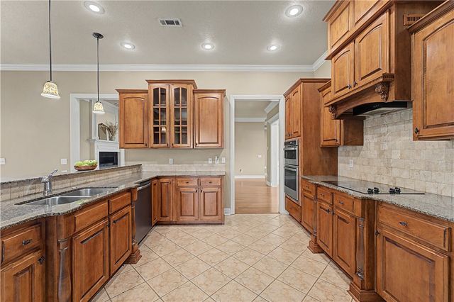 3503 SW Baybridge Cove, Bentonville, AR 72712