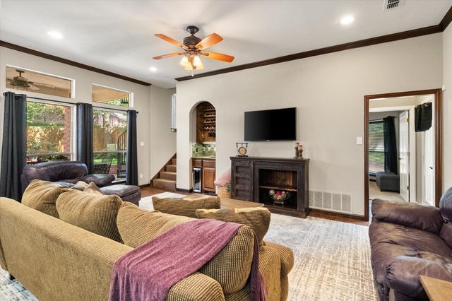 5 Brookside Court, Mansfield, TX 76063