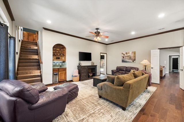 5 Brookside Court, Mansfield, TX 76063