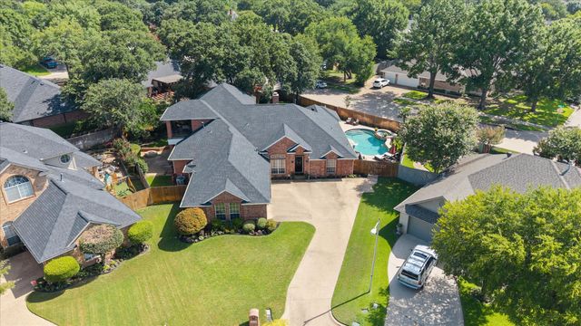 5 Brookside Court, Mansfield, TX 76063