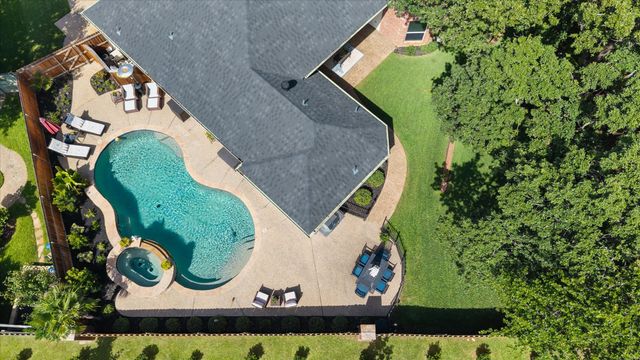 5 Brookside Court, Mansfield, TX 76063