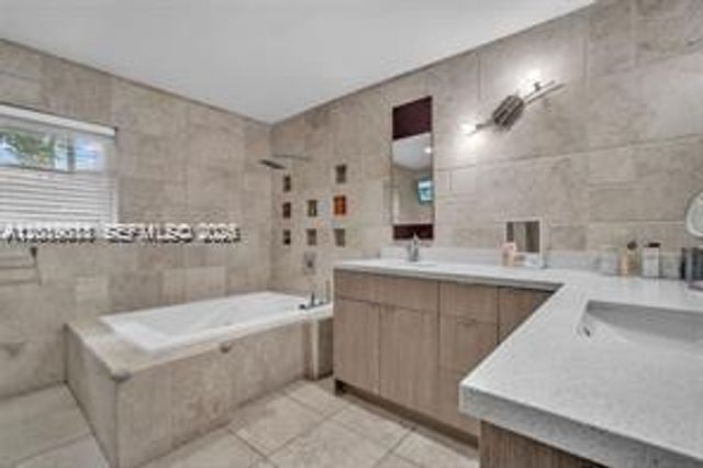 1543 Dorado Ave, Coral Gables, FL 33146