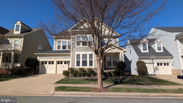 1108 PICKETT ST, Fredericksburg, VA 22401