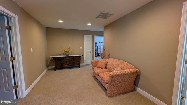 1108 PICKETT ST, Fredericksburg, VA 22401