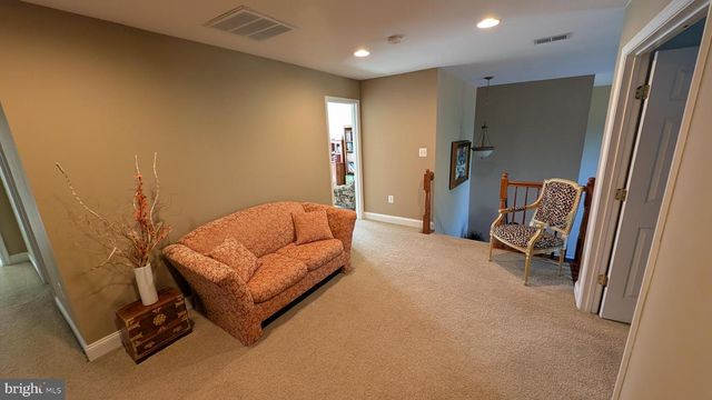 1108 PICKETT ST, Fredericksburg, VA 22401