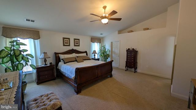 1108 PICKETT ST, Fredericksburg, VA 22401