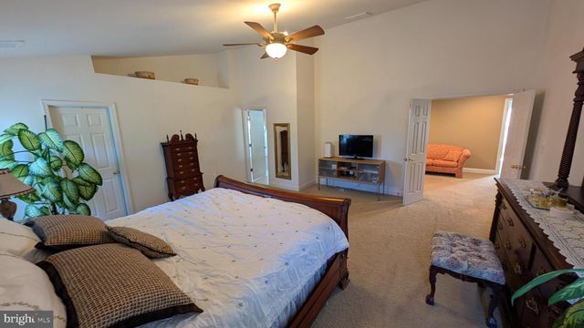 1108 PICKETT ST, Fredericksburg, VA 22401