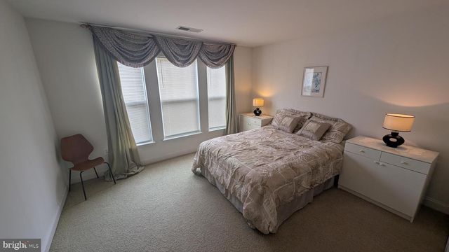 1108 PICKETT ST, Fredericksburg, VA 22401