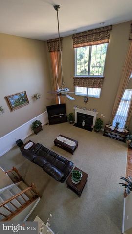 1108 PICKETT ST, Fredericksburg, VA 22401