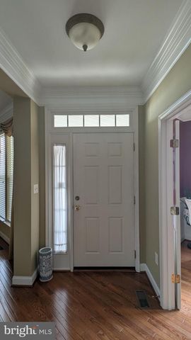 1108 PICKETT ST, Fredericksburg, VA 22401