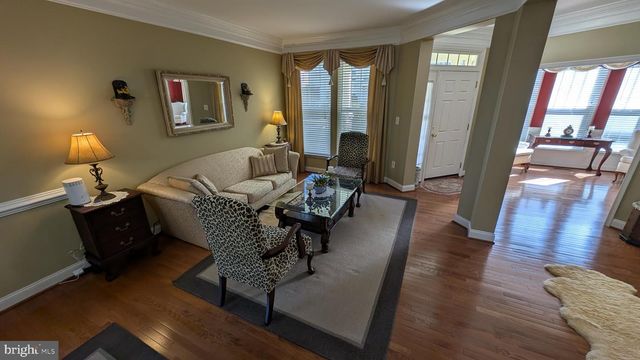 1108 PICKETT ST, Fredericksburg, VA 22401