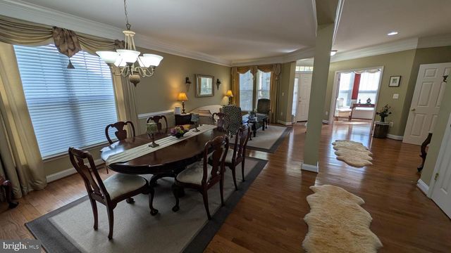 1108 PICKETT ST, Fredericksburg, VA 22401