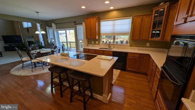 1108 PICKETT ST, Fredericksburg, VA 22401