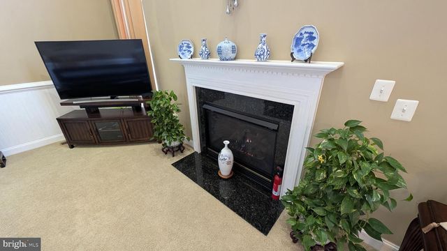 1108 PICKETT ST, Fredericksburg, VA 22401