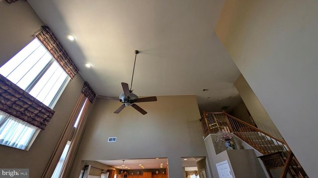 1108 PICKETT ST, Fredericksburg, VA 22401