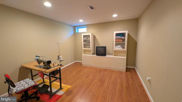 1108 PICKETT ST, Fredericksburg, VA 22401